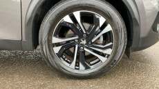 Peugeot 2008 1.2 PureTech Allure Premium 5dr Petrol Estate